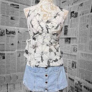 LOFT Petites Black White Floral Wrap Blouse Women's 6P Sleeveless Workwear Top